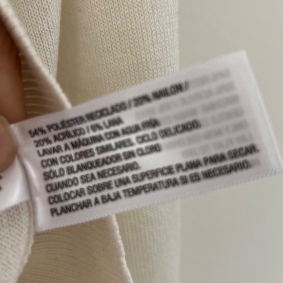 NWT A New Day Womens Lightweight Cream Cropped Cardigan Button Front Size SMALL - Picture 8 of 9